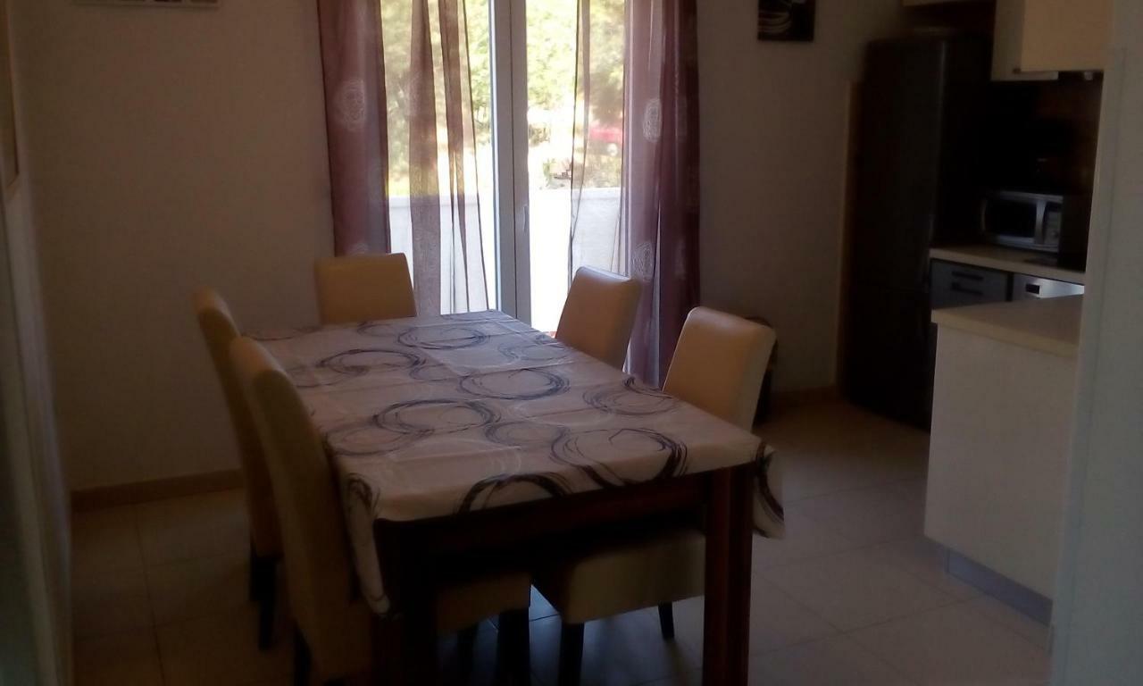 Apartmani Ana I Predrag Lopar Exterior foto